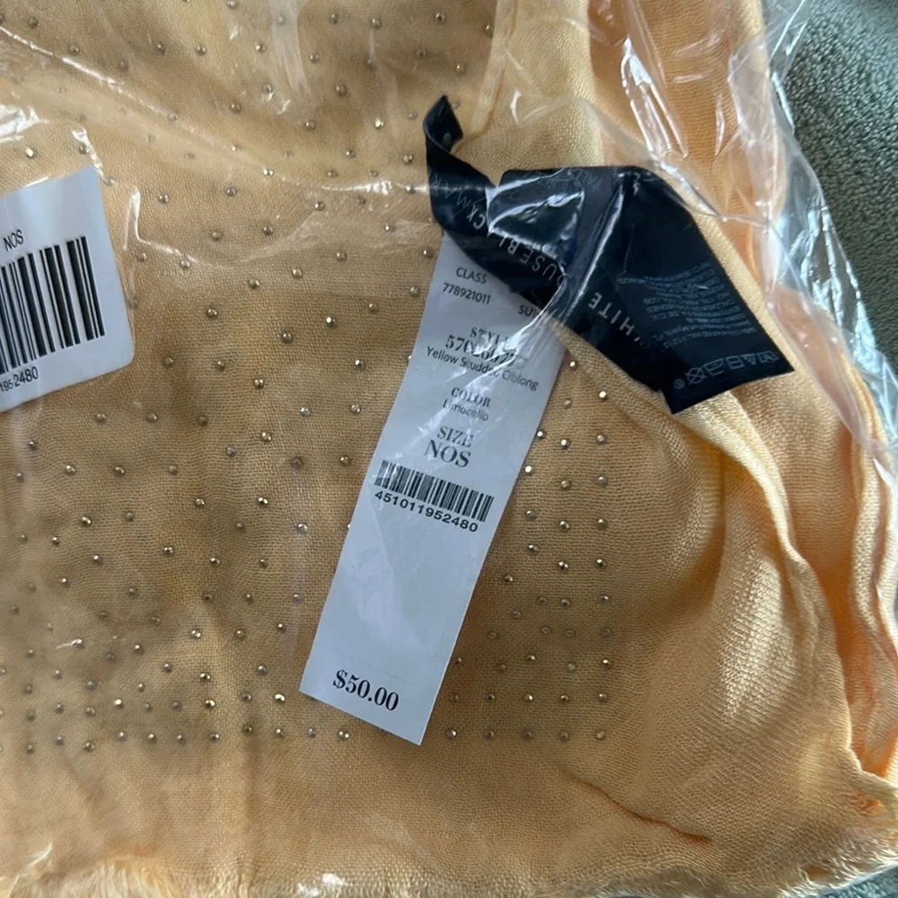 NWT WHBM Limocello Studded Scarf Size 25*80